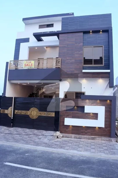 5 Marla Dream House For Sale In Royal Garden Burewala-2